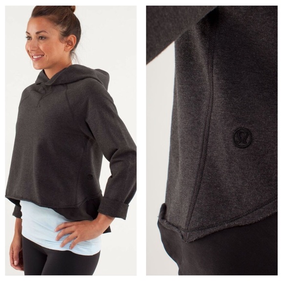 2/$50🍑 LULULEMON Dark Grey Pull Me Over Hoodie - Picture 1 of 10
